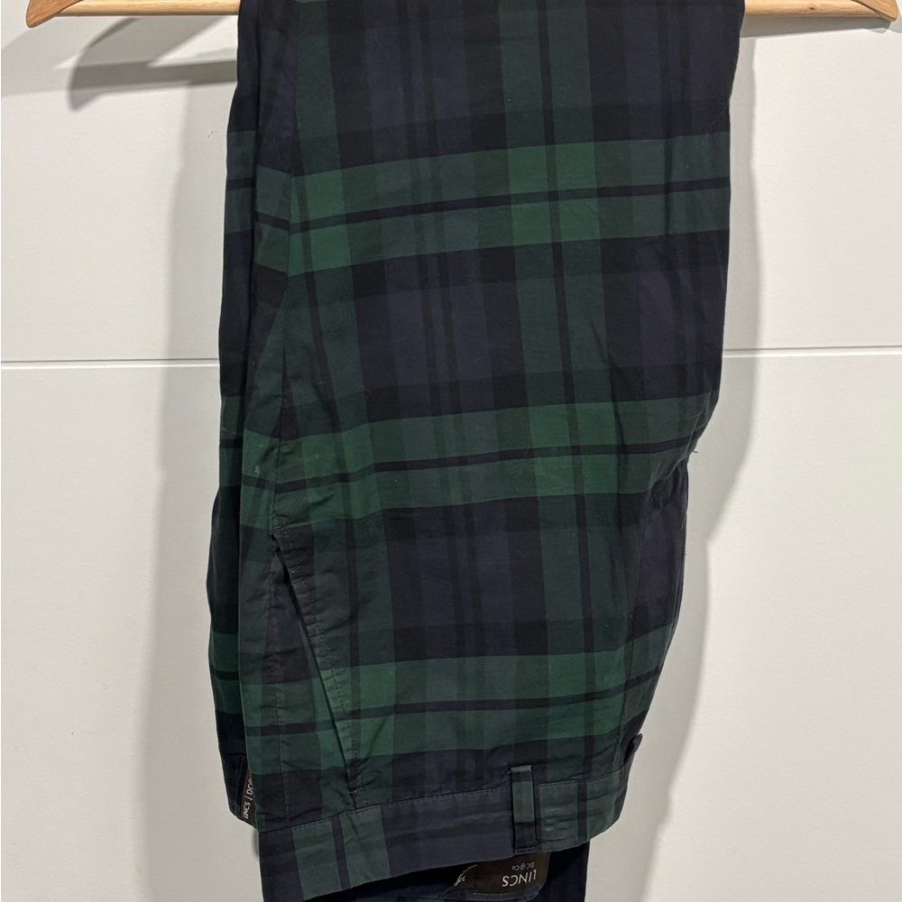 Men's Green and Black Plaid Shorts